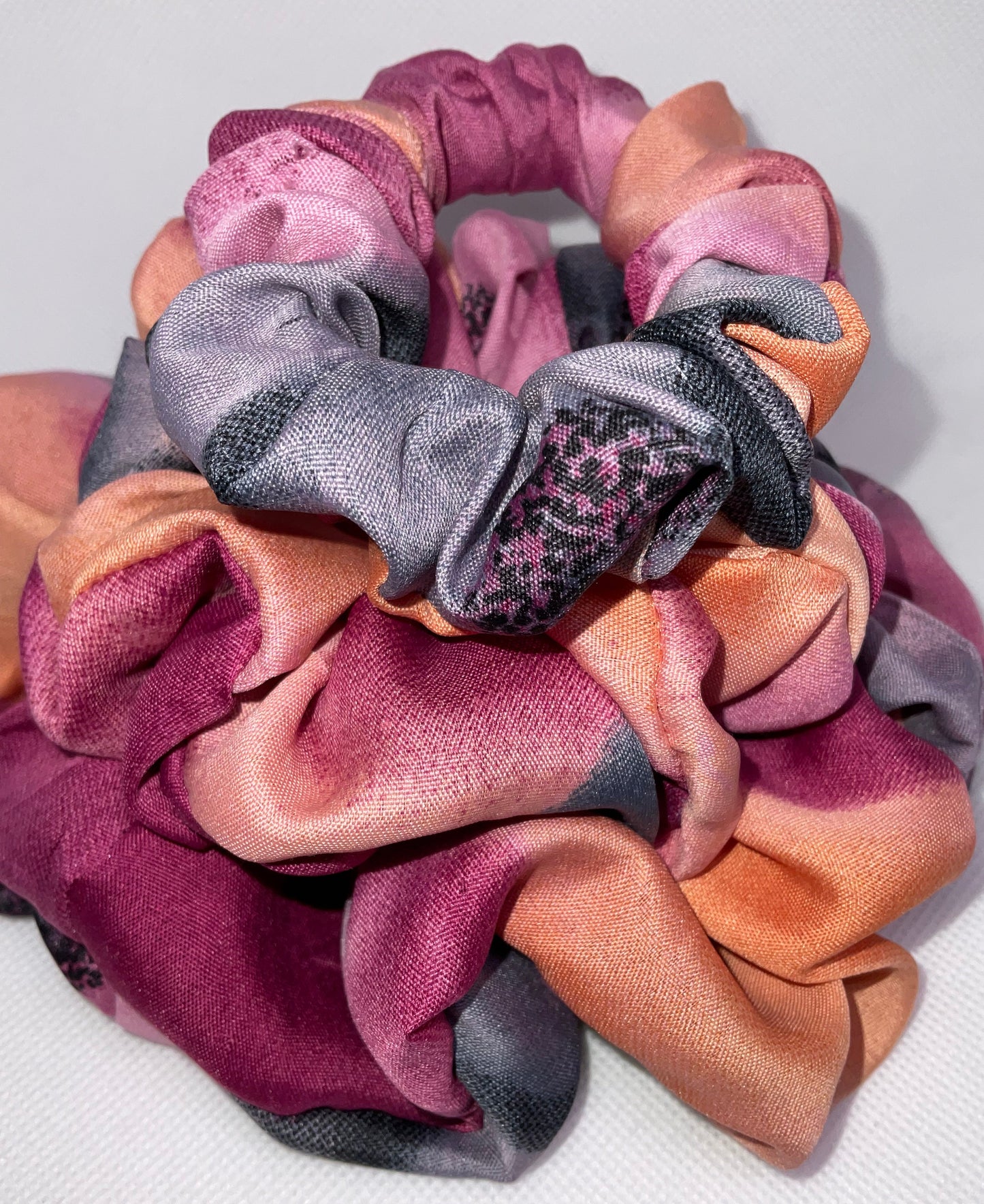 The Laura Satin Hair Scrunchies 💗
