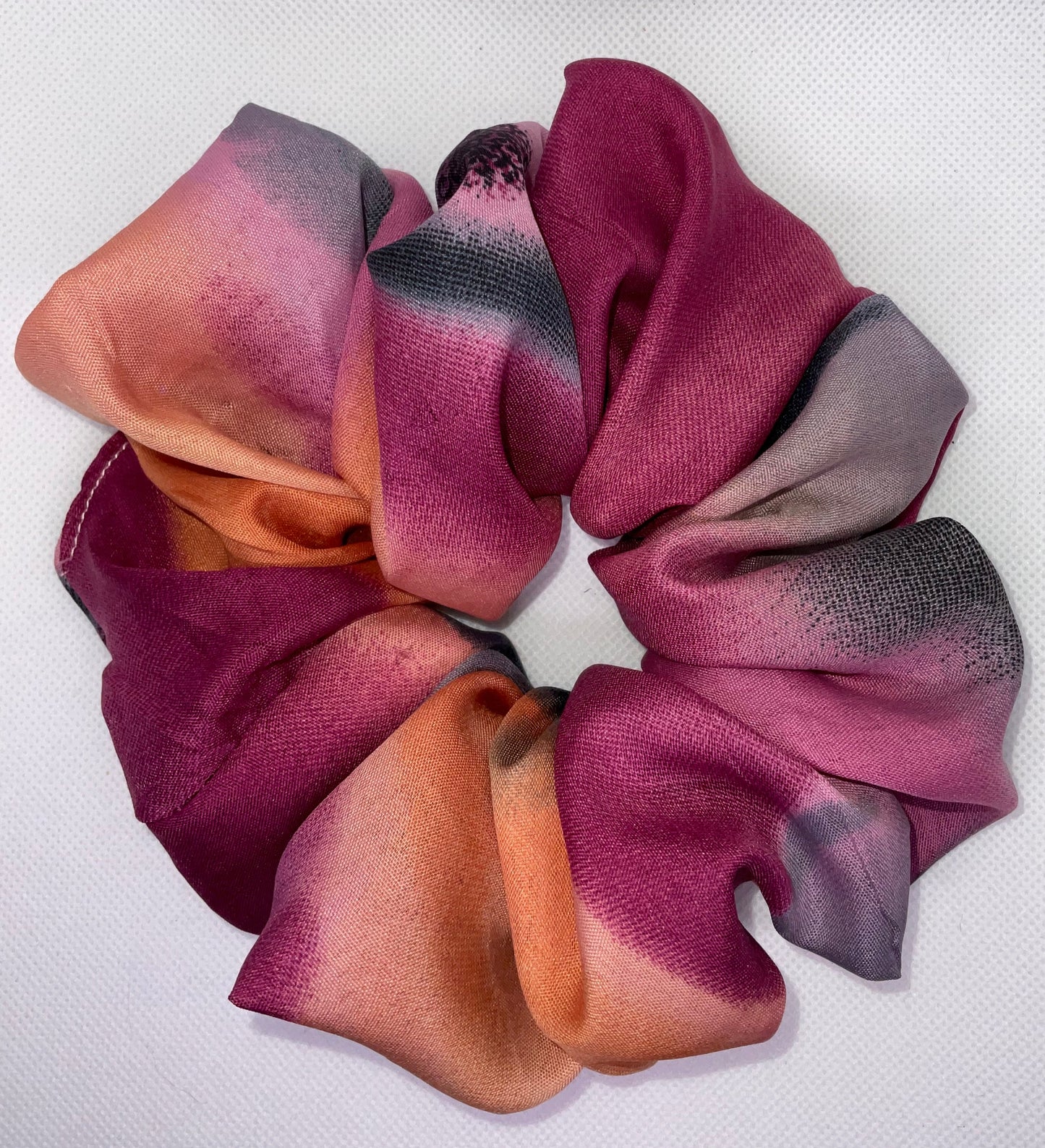 The Laura Satin Hair Scrunchies 💗