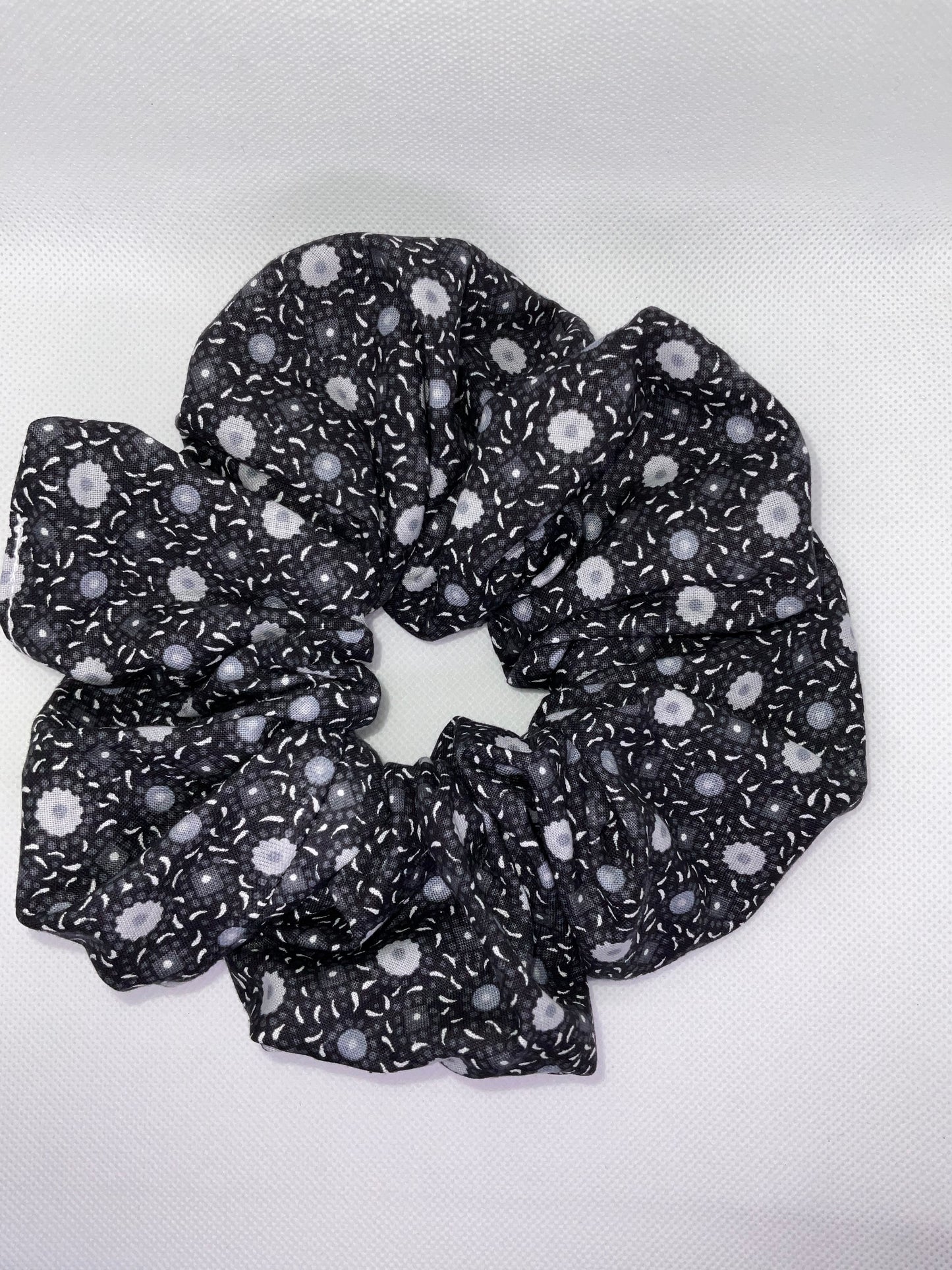 The Fleur Hair Scrunchies 💗