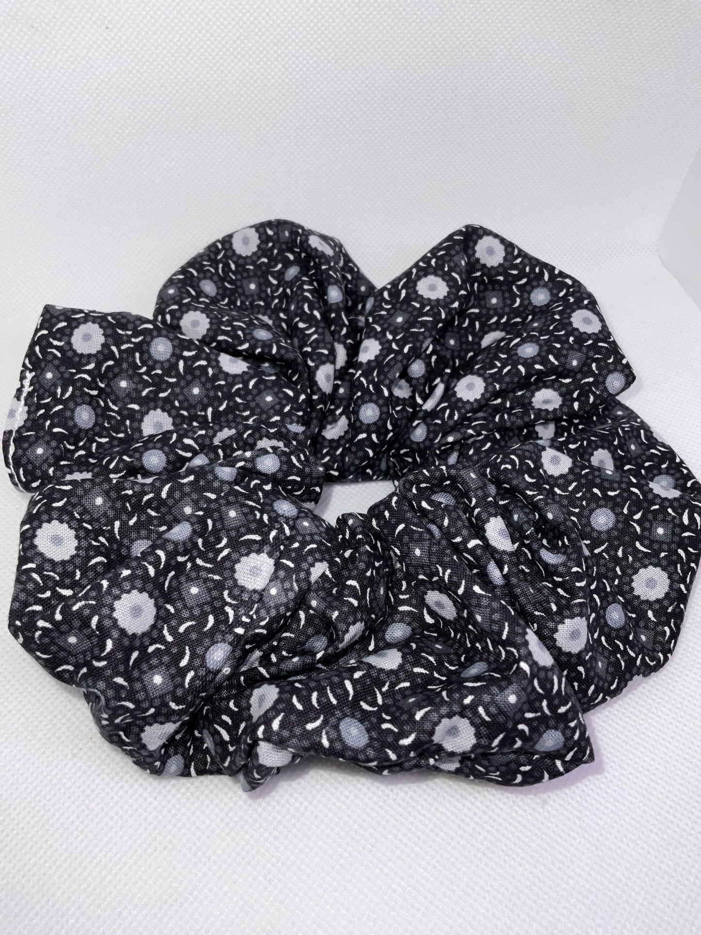 The Fleur Hair Scrunchies 💗