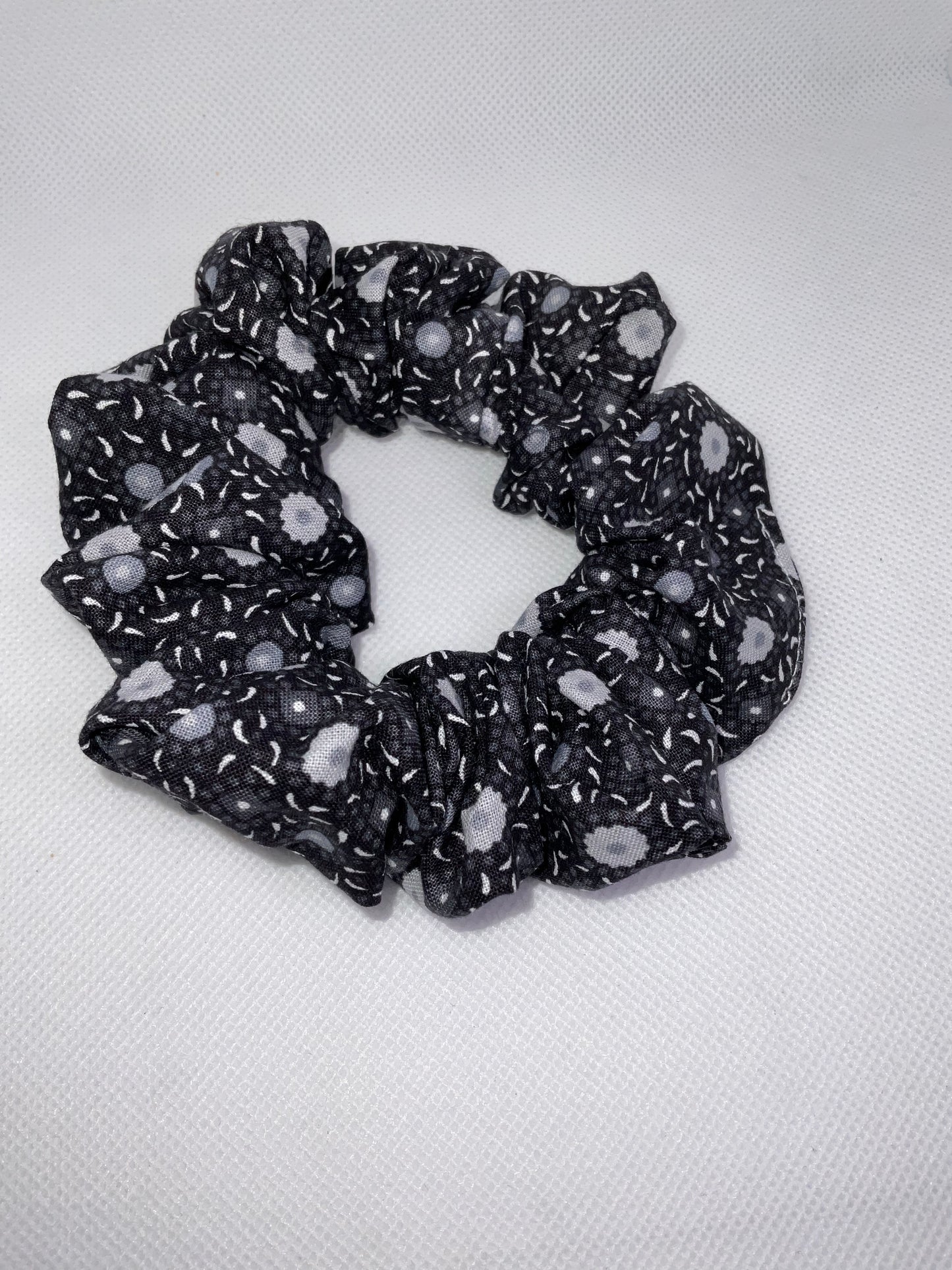 The Fleur Hair Scrunchies 💗