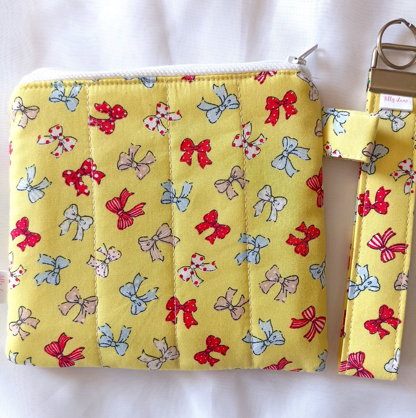 Zipped Coin Purse Complete With A Matching Key Wristlet / coin purse / mini bag / mini purse / mini purse keychain / cute zipper wallet