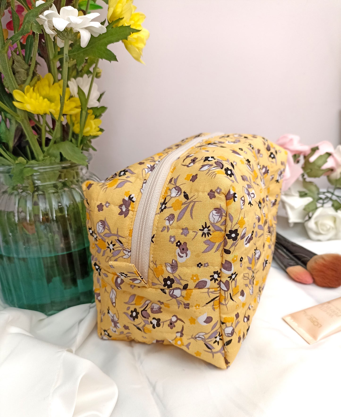 Quilted Cotton Makeup Bag | Cosmetic Bag | Handmade | Toiletry Bag | Ideal Gift | | Choose Small Or Large Wash Bag I Fully Lined