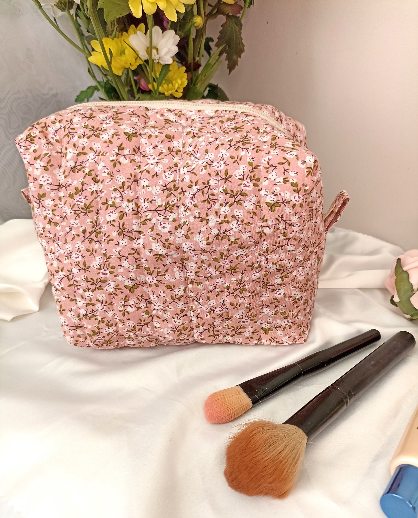 Quilted Cotton Makeup Bag | Cosmetic Bag | Handmade | Toiletry Bag | Ideal Gift | | Choose Small Or Large Wash Bag I Fully Lined