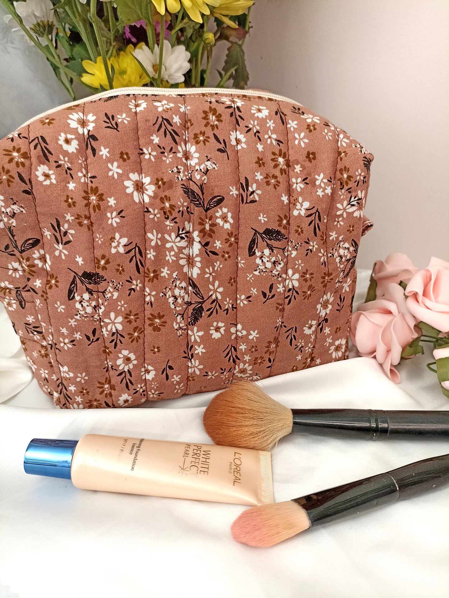 Quilted Cotton Makeup Bag | Cosmetic Bag | Handmade | Toiletry Bag | Ideal Gift | | Choose Small Or Large Wash Bag I Fully Lined