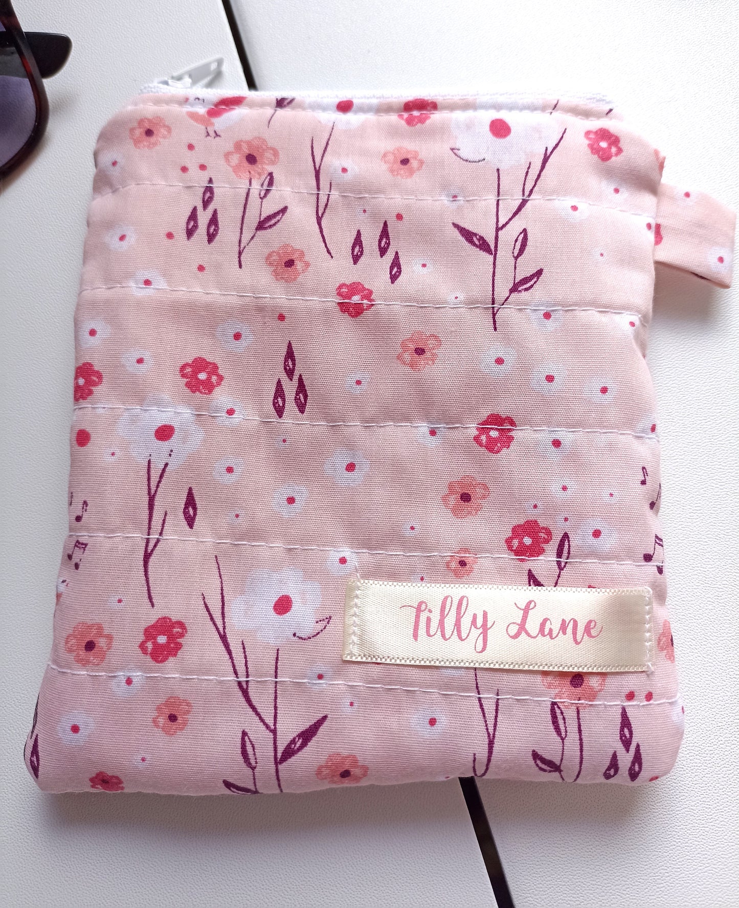 Zipped Coin Purse Complete With A Matching Key Wristlet / coin purse / mini bag / mini purse / mini purse keychain / cute zipper wallet