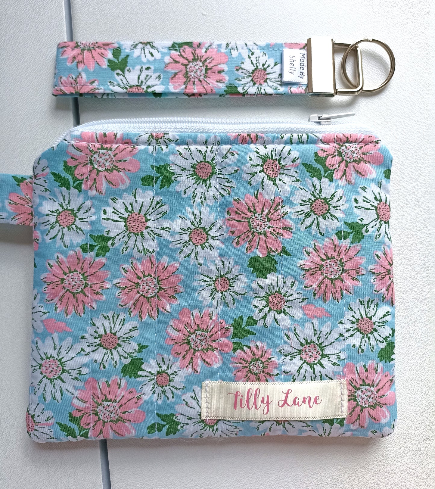 Zipped Coin Purse Complete With A Matching Key Wristlet / coin purse / mini bag / mini purse / mini purse keychain / cute zipper wallet