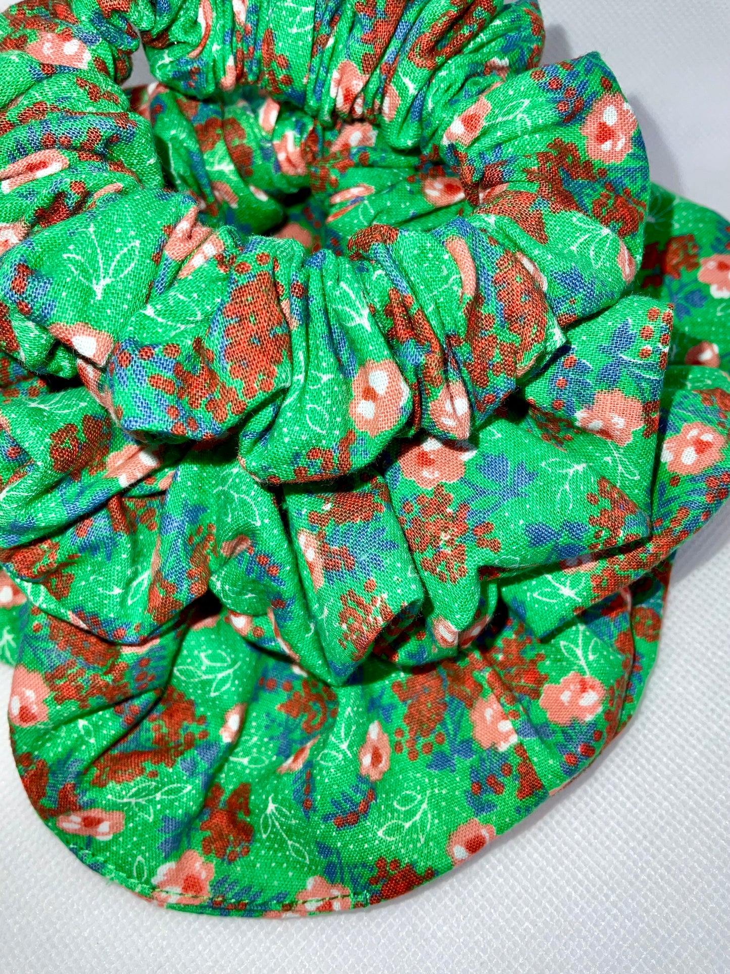 The Willow Hair Scrunchies 🧡