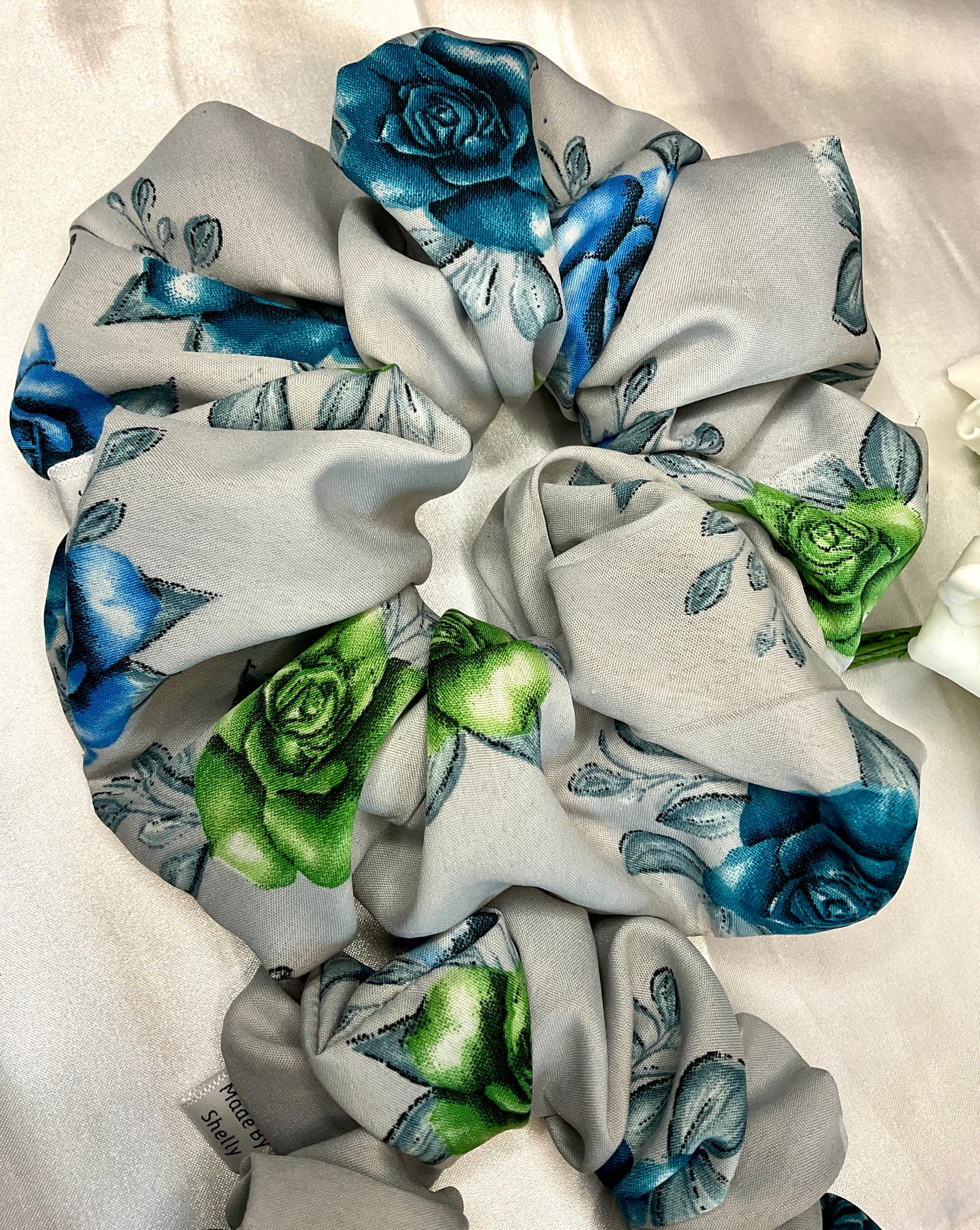 Grace Hair Scrunchie